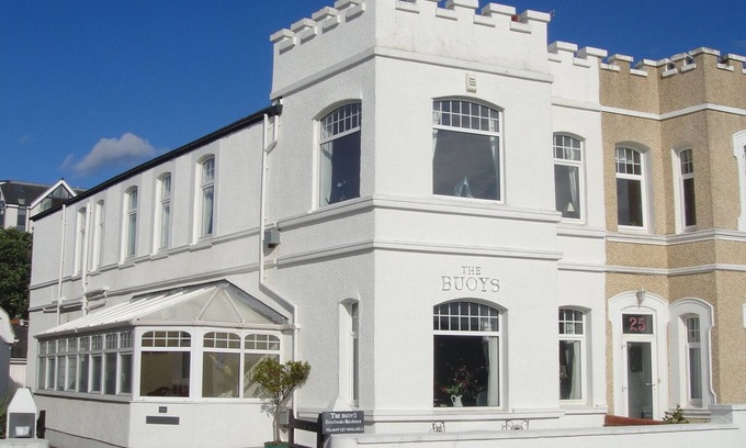 Conwy House | The Buoys - Beautiful beachside location, sunset views over Conwy Estuary