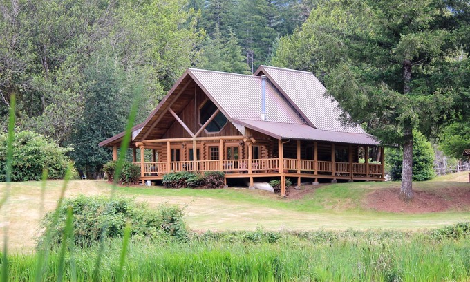Myrtle Point Cabin | The Cabin on Legacy Lake, 2 Bedrooms & Large Loft