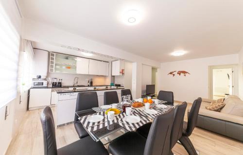 Lagos House | The Chairs Place GuestHouse