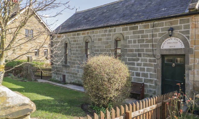 Redcar Cottage | THE CHAPEL, pet friendly, with a garden in Saltburn-By-The-Sea
