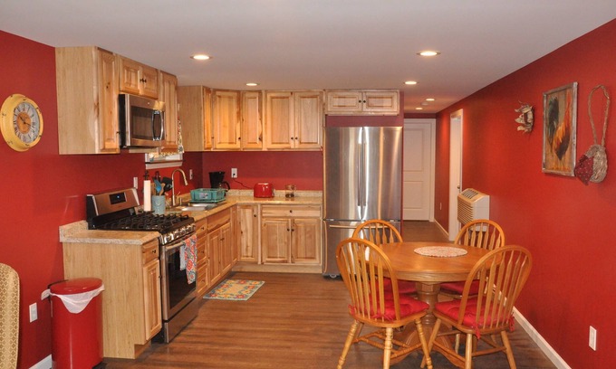 Cresco House | "The Chick-Inn" at Wiener Dog Barn Apt Near Attractions