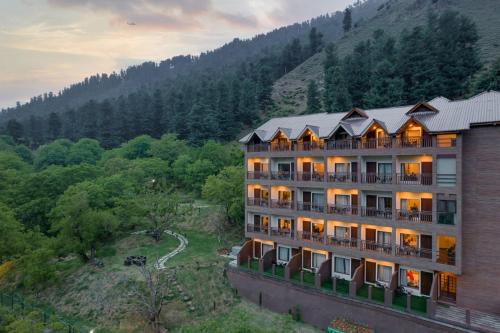 Pahalgam Hotel | The Chinar Resort & Spa, Pahalgam
