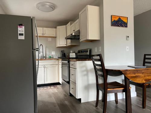 South Addition Apartment | The Chugach at 1400K