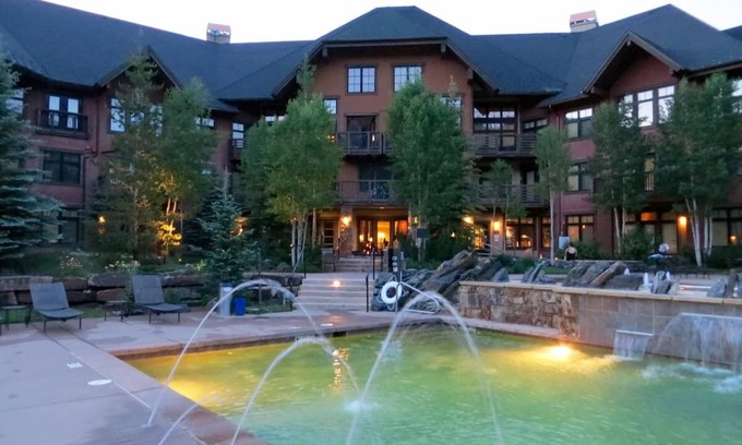 Copper Mountain Village Condo | The Cirque - Luxury 3BR/3BA 1800 Sf Condo & 2 Heated Pools!