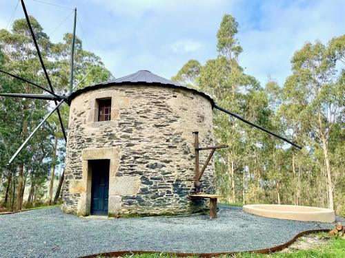 Porto do Barqueiro House | The Cliffs - The Painted Mill