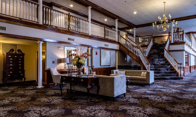 Gardner Hotel | The Colonial Hotel
