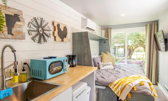 Johnson City House | The Container Retreat at 290 Wine Trail #2 Adventure awaits!