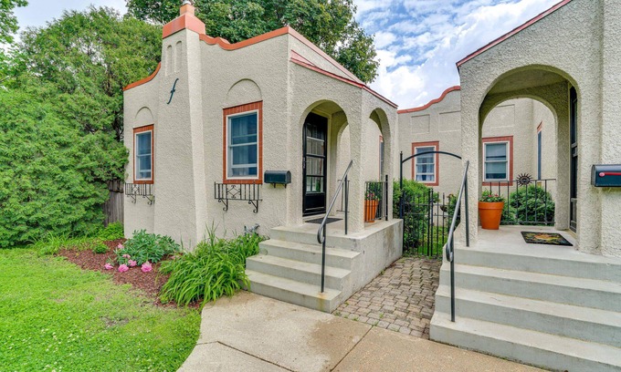 Minneapolis - St. Paul House | The Cooper, a charming Double Bungalow just Blocks from W River Parkway