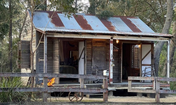 East Kangaloon Cottage | The Cottage at Wombat Hollow Accommodationnn