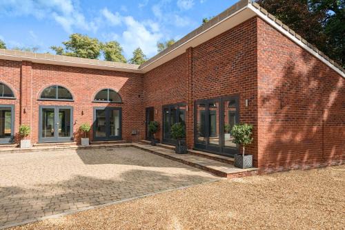 Wimborne House | The Cottage