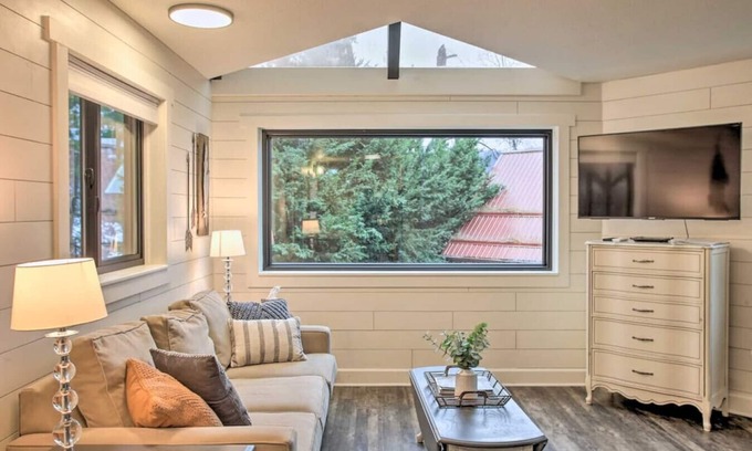 Hayden Lake House | The Cottage · Relaxing Hayden Lake Cottage with Water Access