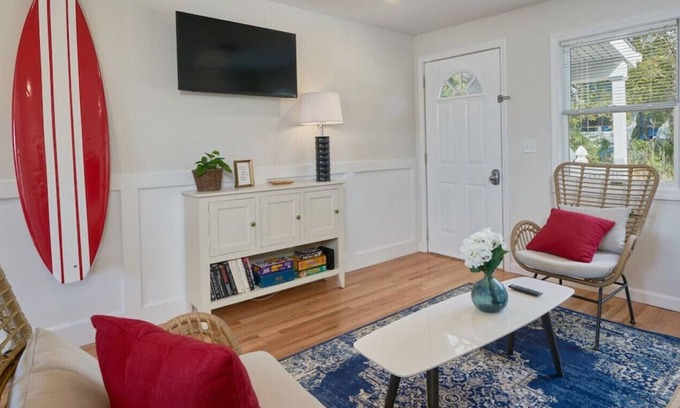 Mystic - New London Cottage | The Cove House · Walk to Mystic, enjoy the views!