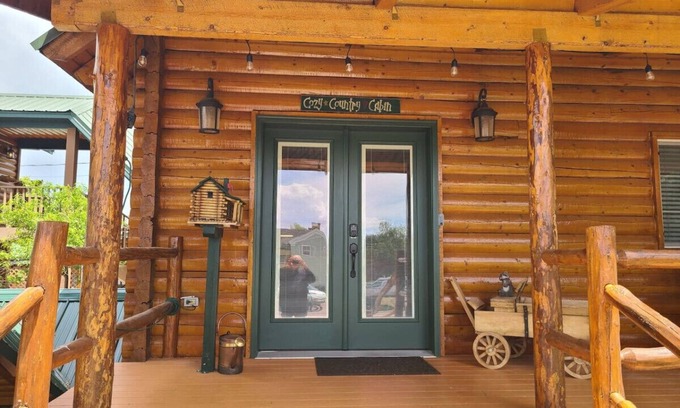 Parowan Cabin | The Cozy Cabin Comfort Home