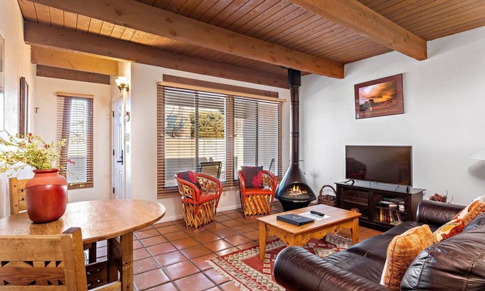 Northeast Santa Fe House | The Cozy Hideaway You're Looking For In Santa Fe @ Fort Marcy