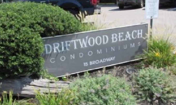 Cape May Condo | The Driftwood Condos, just 1/2 block to the beach offers a great location, water views and like new accommodations.