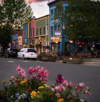 Crested Butte House | THE DROP IN the edge of adventure