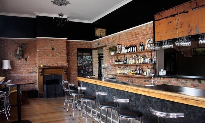 Ballarat East Hotel | The Eastern Hotel Accommodations
