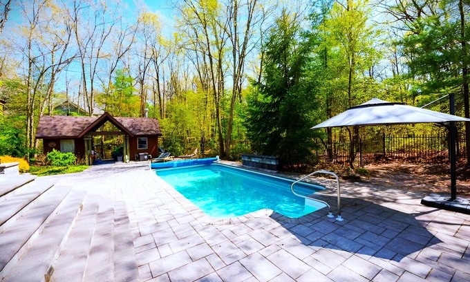 Grand Bend House | The Edge of the Woods - Grand Bend