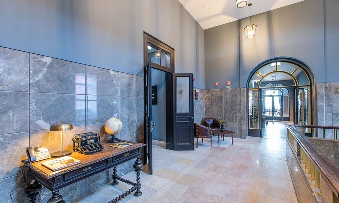 Santa Engracia Hotel | The Editory Riverside Hotel, an Historic Hotel