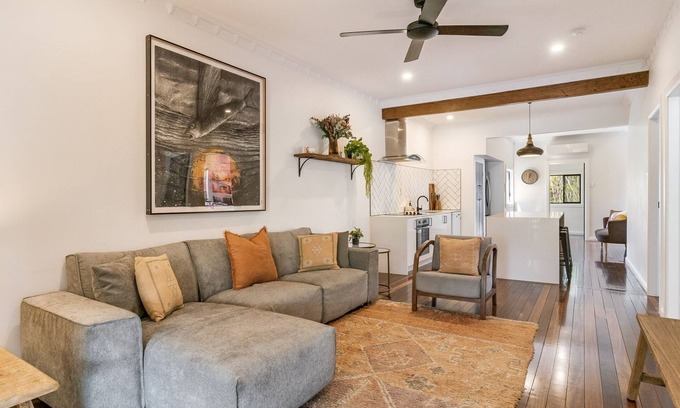 Yamba House | The Elks | Pet Friendly Home in Town