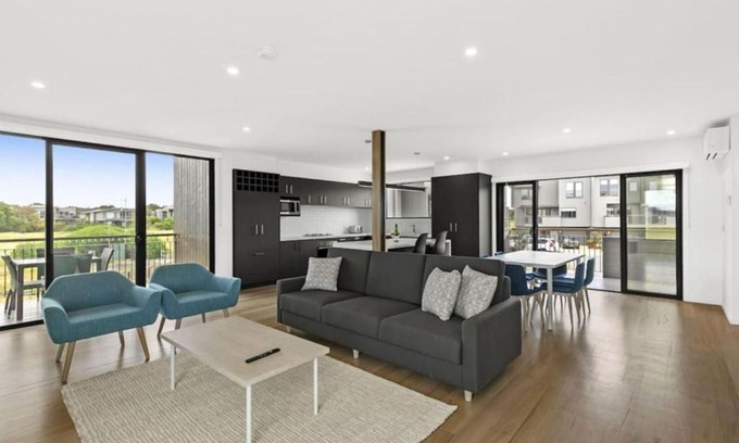Torquay House | The Fairway Club 17