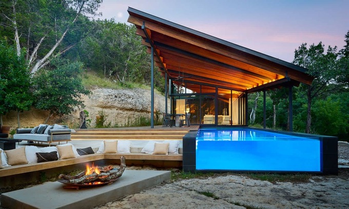 Austin House | The Falling Leaves Retreat - A Tranquil Wilderness Estate