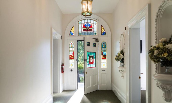 Launceston CBD Hotel | The Florance
