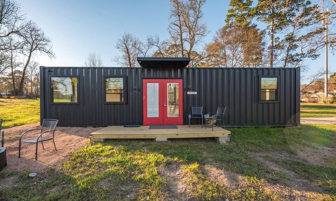 Willis House | The G.O.A.T: 2 mins to Lake Conroe! Heated Pool, Fire Pit, Stocked Ponds