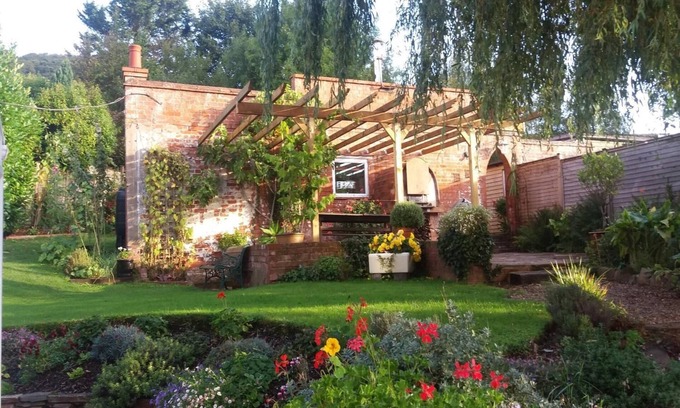 Minehead Apartment | The Garden Studio, Woodcombe