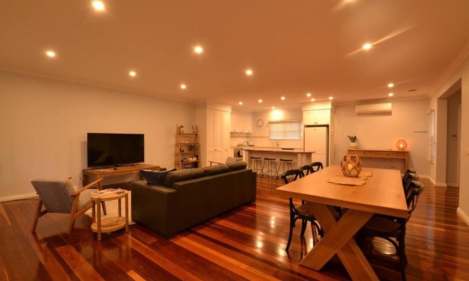 Port Fairy Apartment | The Gem on Bank st