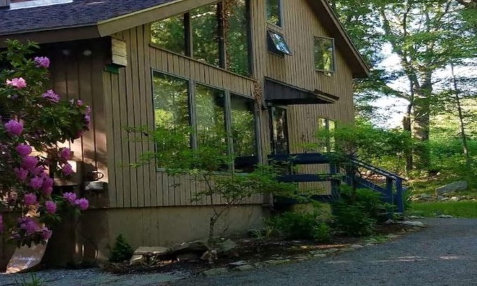 Goshen House | The Goshen Glass Chalet