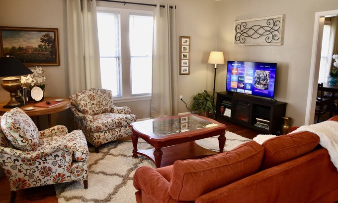Texarkana House | The Grand Avenue Cottage