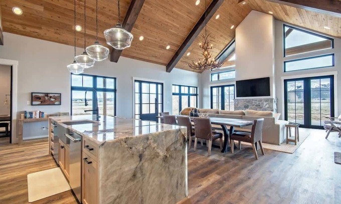 Clawson House | The Grande Dom | Private Luxury Mountain Estate