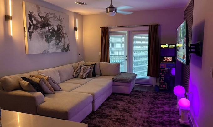 Sandy Springs Apartment | The Greatest place to stay, when you come to the A!