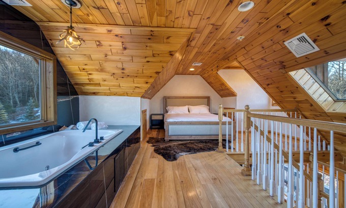 Windham Hotel | The Haüs Windham