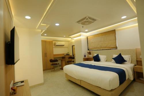 Hadapsar Hotel | The Haven By Renovo Koregaon Park