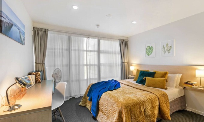 Grafton Apartment | The Haven CBD 1BR Apartment with 2 Bathrooms