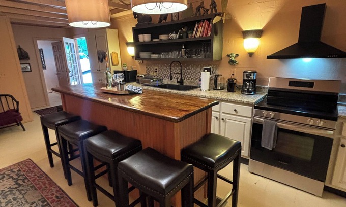 Ellijay Cottage | The Hemingway - Cottage 1 @ Blue Cactus Cottages - it’s the BOMB!