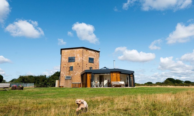 Maldon Cottage | The Hexagon - Wow. What a Location! With views to the Sea and Bird Sanctuaries. Totally remote