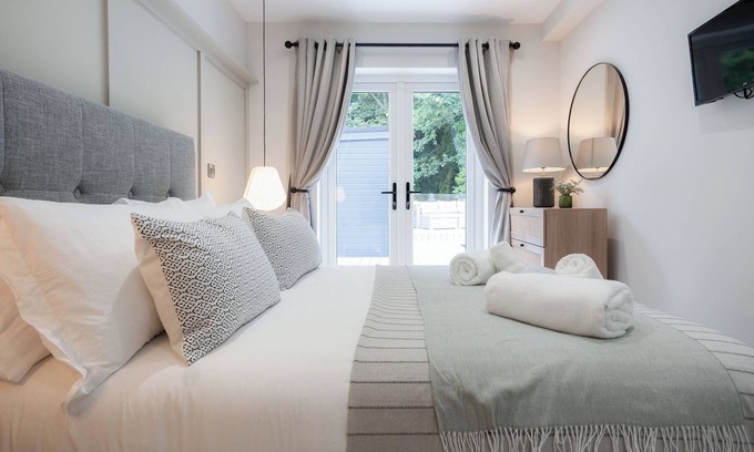 Little Haven Cottage | The Hideaway - 2 Bed Holiday Home - Little Haven