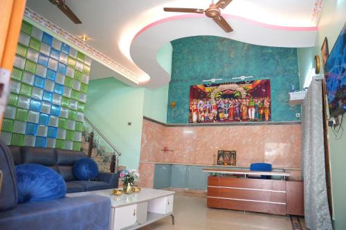 Tirupati House | The HR STAY INN TIRUPATI - LUXURY HOMESTAY - NEAR ALIPIRI BUS STAND AND KAPILATEERTHAM - 24 HRS HOT WATER-150 MBPS SPEED FREE WIFI & ALL OTT APPS