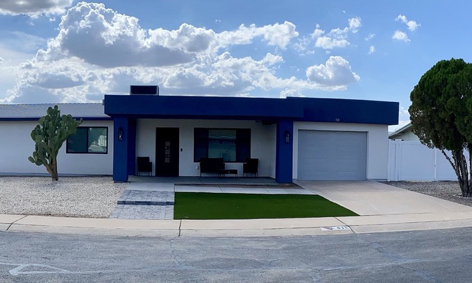 East Mesa House | The Igloo - 55+ Friendly Private Home in Quiet Neighborhood!