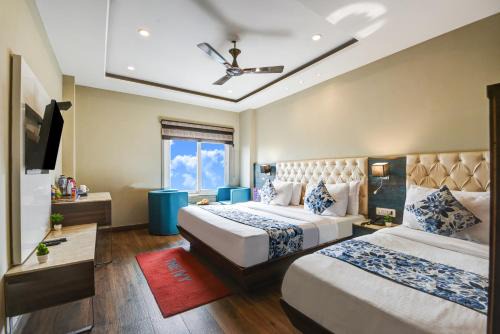 Paharganj Hotel | The IVY Grand Hotel - 5 Minutes from Connaught Place and New Delhi Railway Station With Free Secured Parking