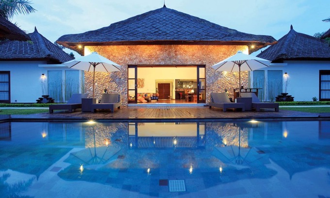Sigar Penjalin Villa | THE JIWA, a tropical Luxury Villa with Ocean Views&Lush Garden near Gili Island