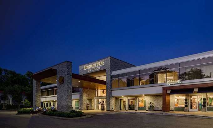 Bloomfield Hills Hotel | The Kingsley Bloomfield Hills - a DoubleTree by Hilton