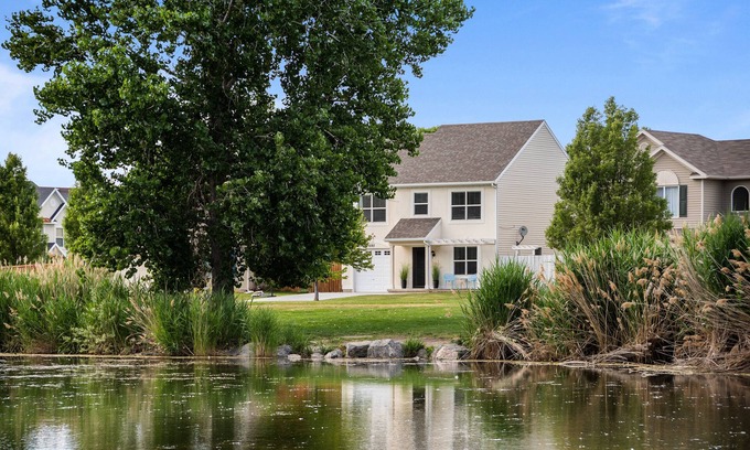 Lehi House | The Lake View: Family and business travel