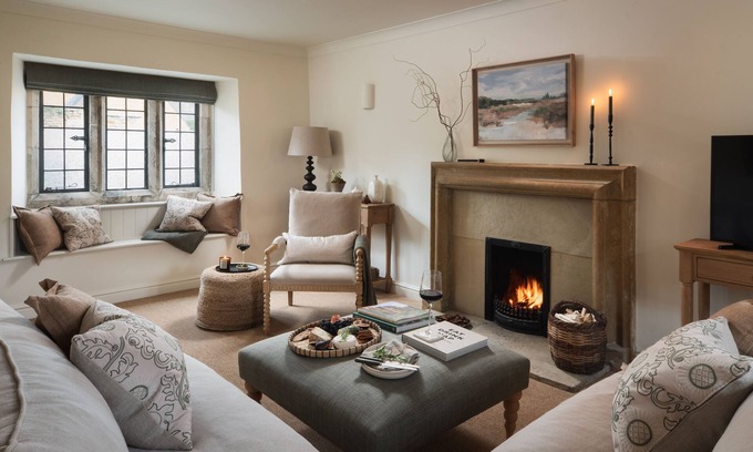 Lower Slaughter Apartment | The Little Barn | Cotswolds Holiday Let | 1 Bed & Sleeps 2