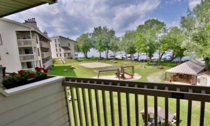 Magog Apartment | The little prince - O'berge du Village
