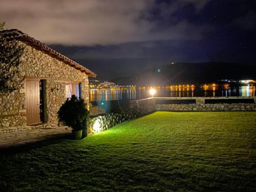 Kastoria Apartment | The Little Stone House by the Lake