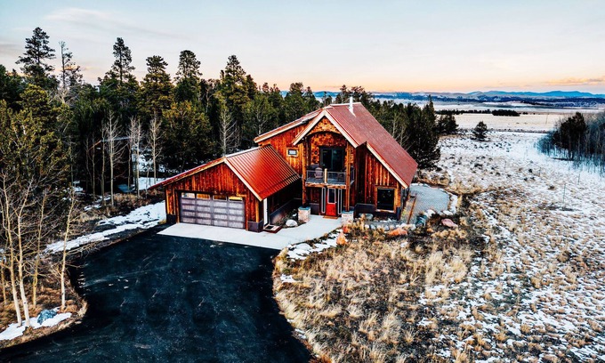 Fairplay House | The Lodge at 9953